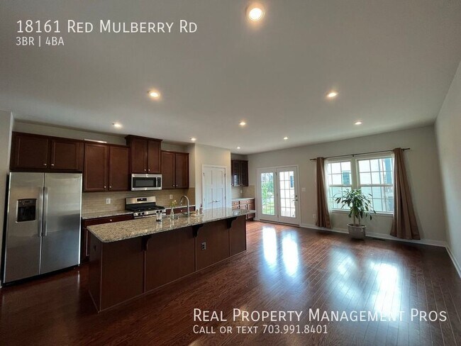 Building Photo - Qualify for a zero deposit? Minutes to I95