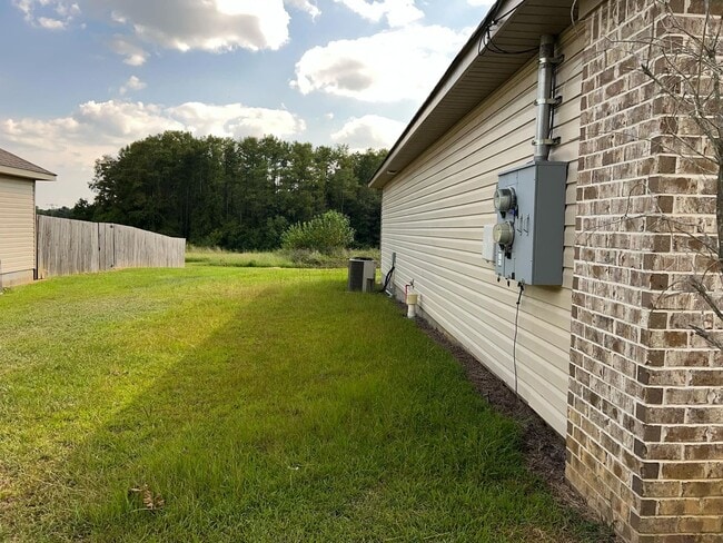 Building Photo - 3BR/2BA Duplex Available In Ashford, AL