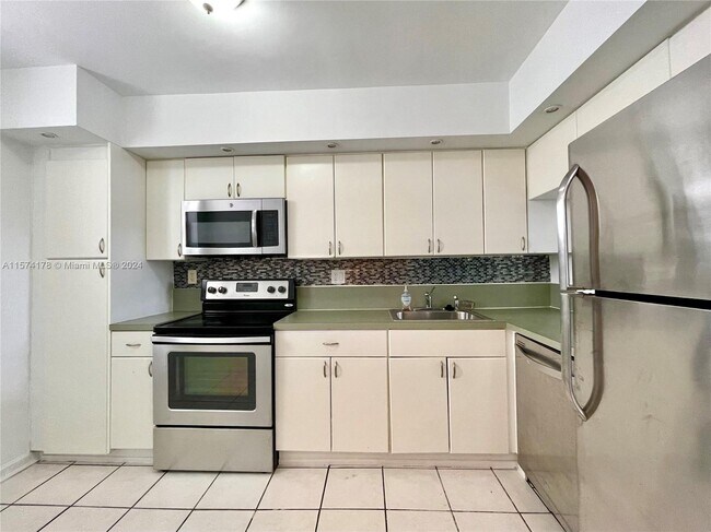 Foto del edificio - 2903 N Miami Beach Blvd