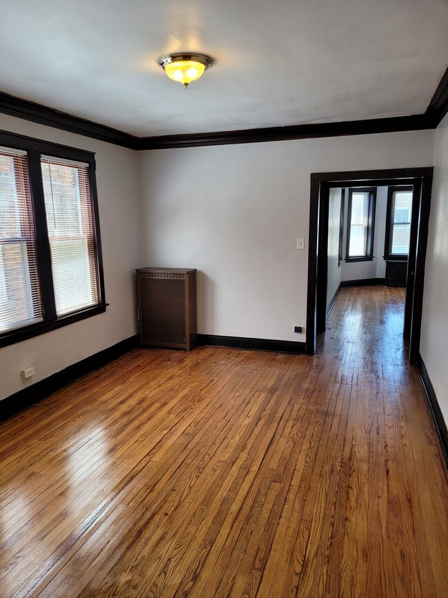 Building Photo - 8033 S Marshfield Ave