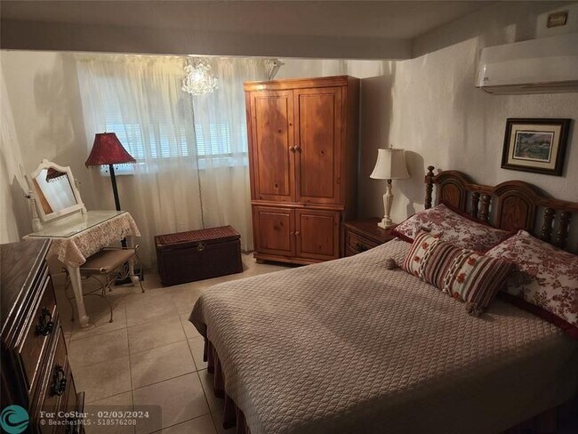 Foto del edificio - 1597 NE 53rd Ct