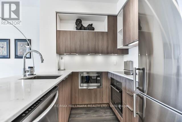 Building Photo - 200 Sackville St