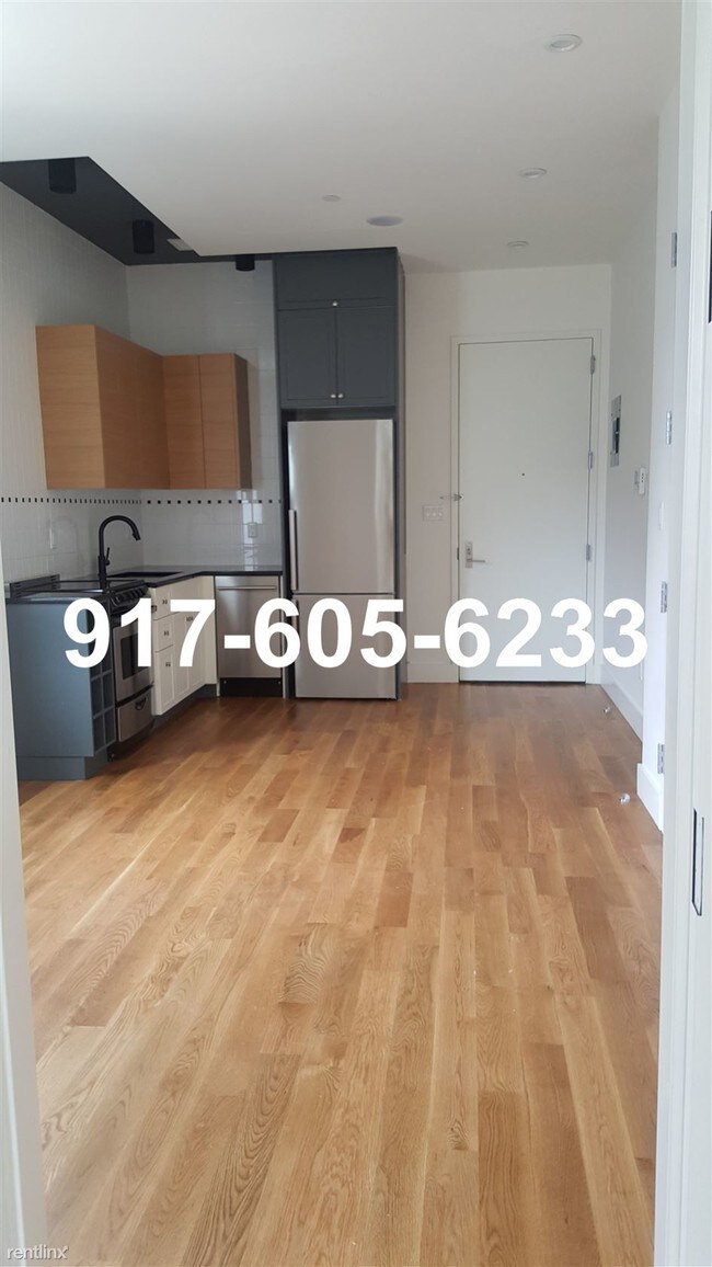 Foto del edificio - 820 Dekalb Ave