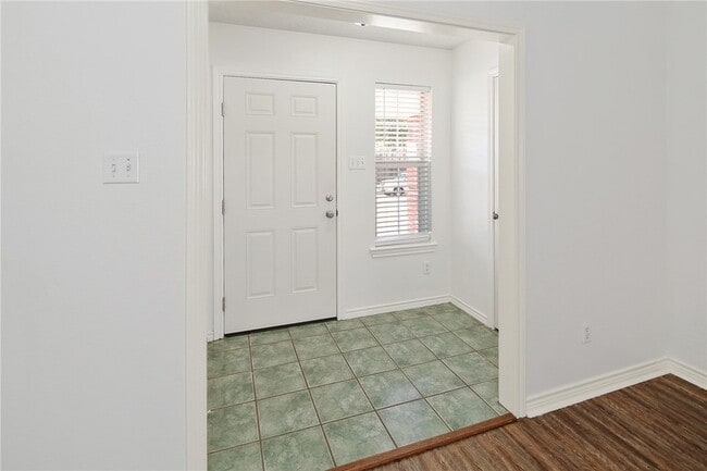 Building Photo - 3800 Stony Creek Ln