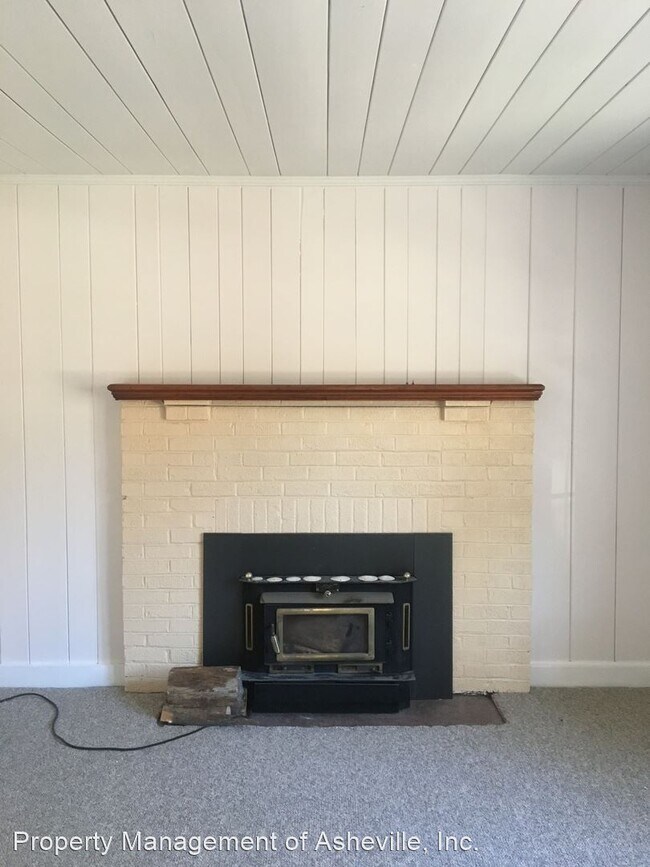 Building Photo - 3 br, 1.5 bath House - 99 Dale Street