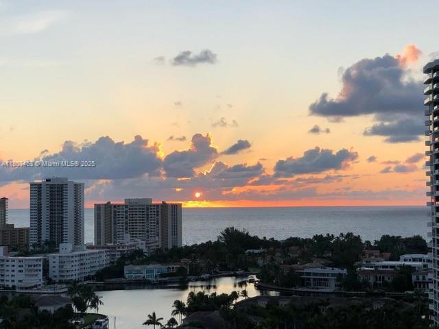 Foto principal - 3640 Yacht Club Dr