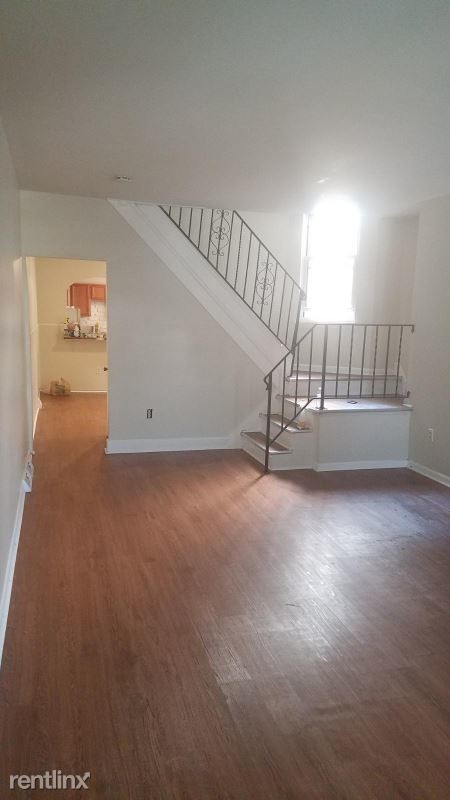 Foto del edificio - 5 br, 2 bath House - 203 North Connell Street