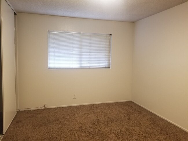 Foto del edificio - 734 Illinois Ave