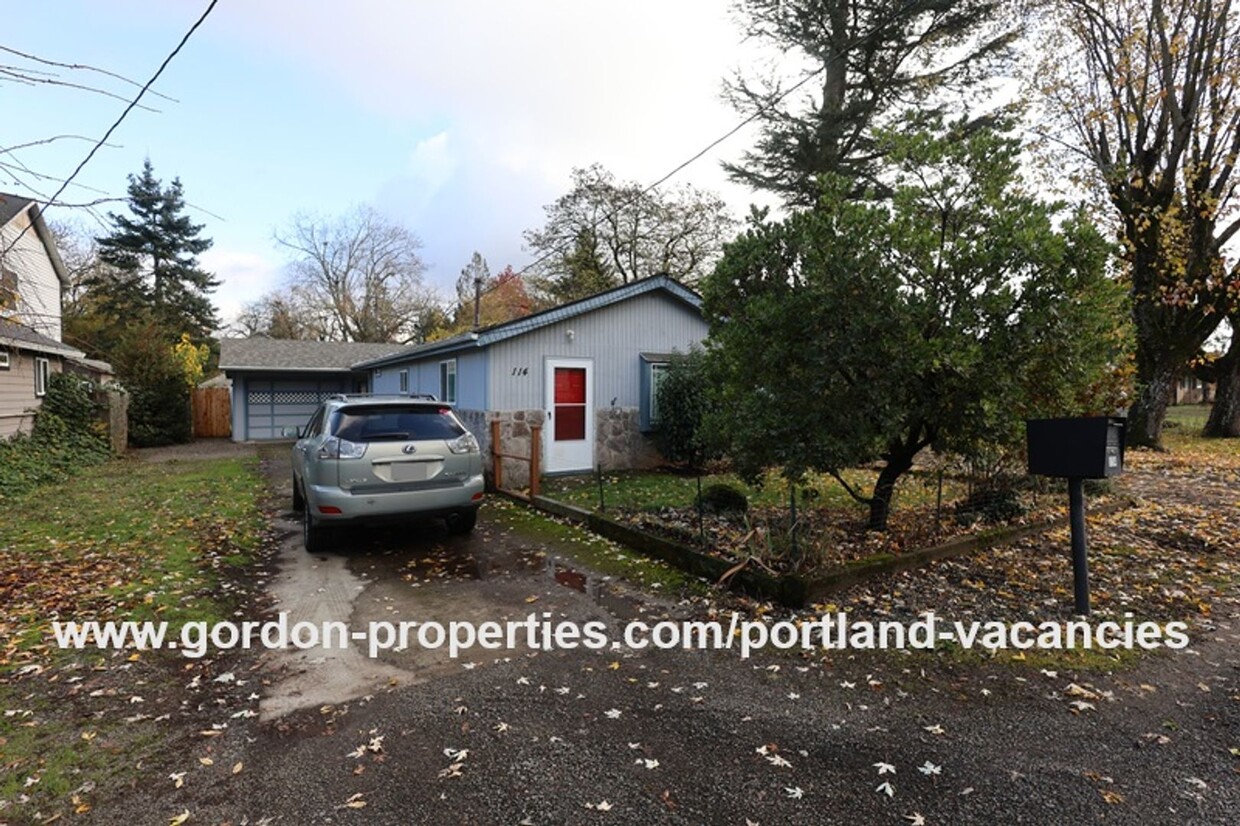 Foto principal - SE 127th Ave - Hazelwood single level 2 be...