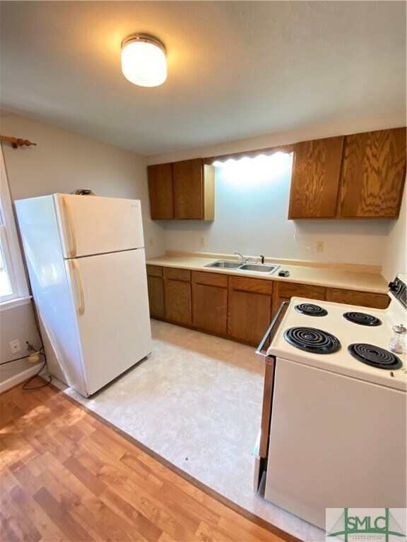 Building Photo - 976 Mill Hill Rd