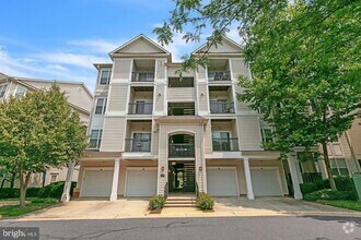 Building Photo - 11377 Aristotle Dr
