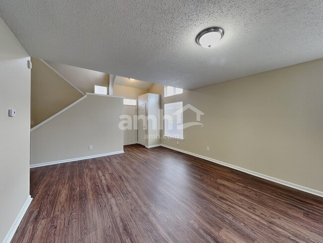 Building Photo - 4708 Whitview Ln