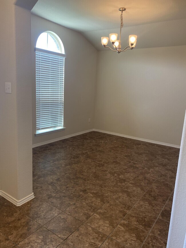Building Photo - 6201 Dorothy Muree Dr