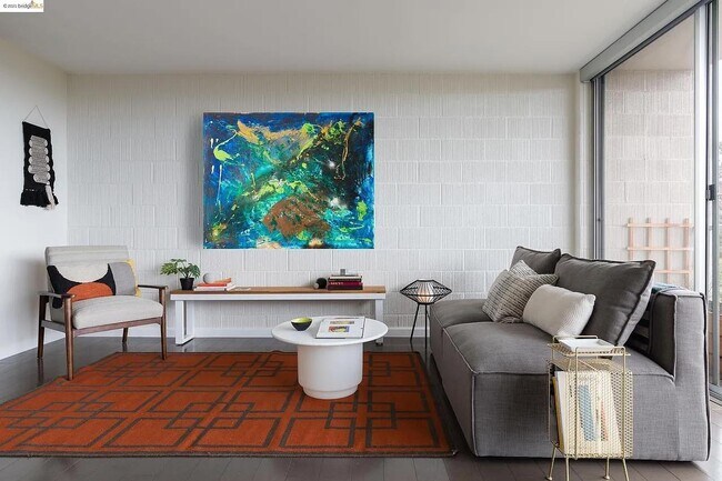 Building Photo - 1 Kelton Ct