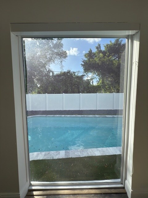 Foto del edificio - 10330 NW 2nd Ave