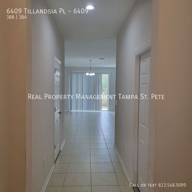 Building Photo - 6409 Tillandsia Pl