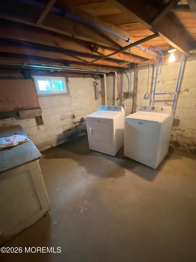 Foto del edificio - 666 Ocean Ave N