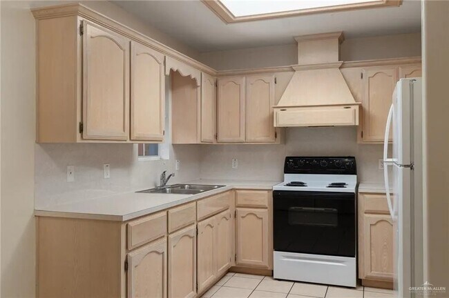 Foto del edificio - 1818 Tierra Dulce Drive