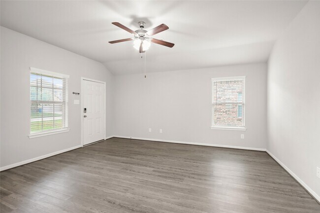 Foto del edificio - 3715 Arbor Trails Dr