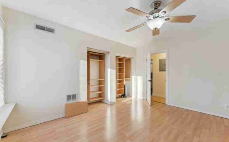 Primary Photo - 10114 Campus Way S