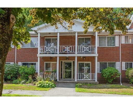 Primary Photo - 14 Bayberry Dr