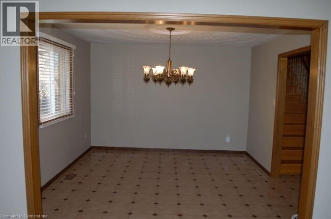 Building Photo - 30 Hearthside Crescent