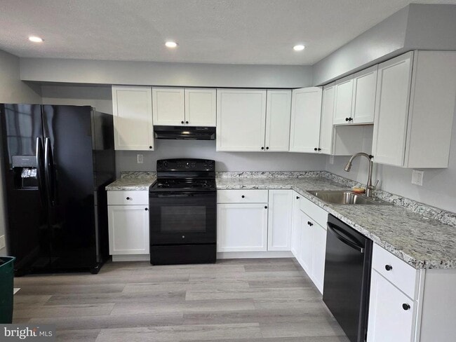 Building Photo - 17923 Ashton Club Way