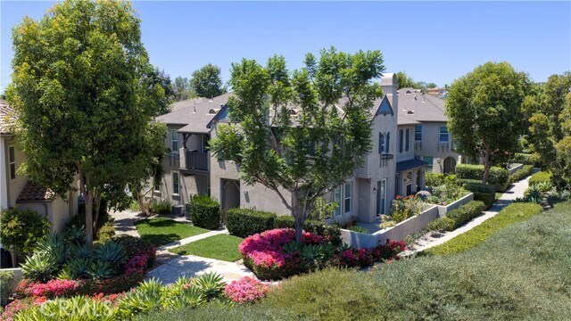 Foto del edificio - 26 Notchbrook Ln