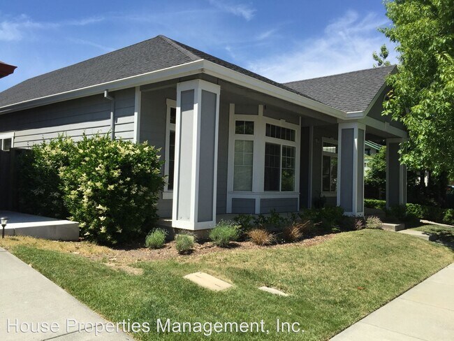 Building Photo - 3 br, 2 bath House - 1711 Spur Ridge Ln