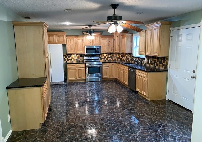 Foto del edificio - 8407 Triton Ln