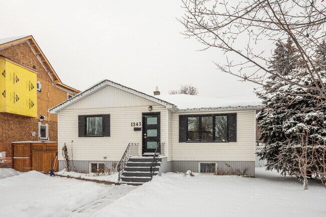 Photo du bâtiment - 1243 Richland Rd NE