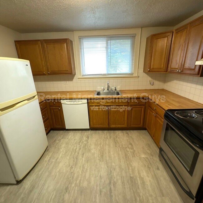 Foto del edificio - 3955 N Girard Ave
