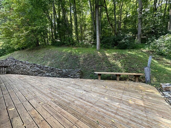 Foto del edificio - 315 Morgan Branch Rd