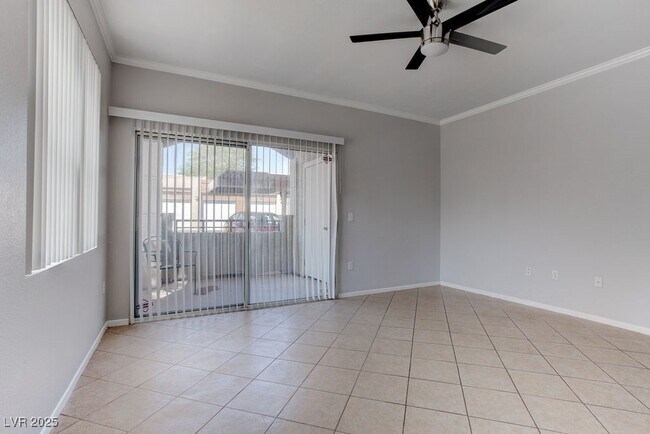 Foto del edificio - 2900 Sunridge Heights Pkwy
