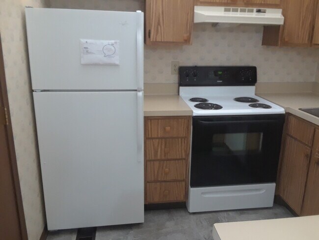 Building Photo - 3537 Chesapeake Dr