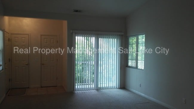 Building Photo - 3823 S Big River Way