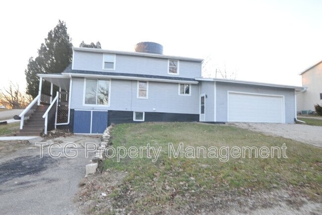 Building Photo - 948 Best St