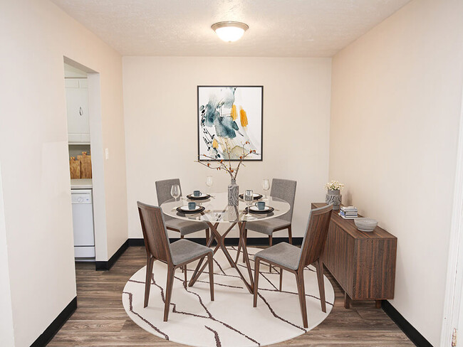 Dining Room - Indian Hills