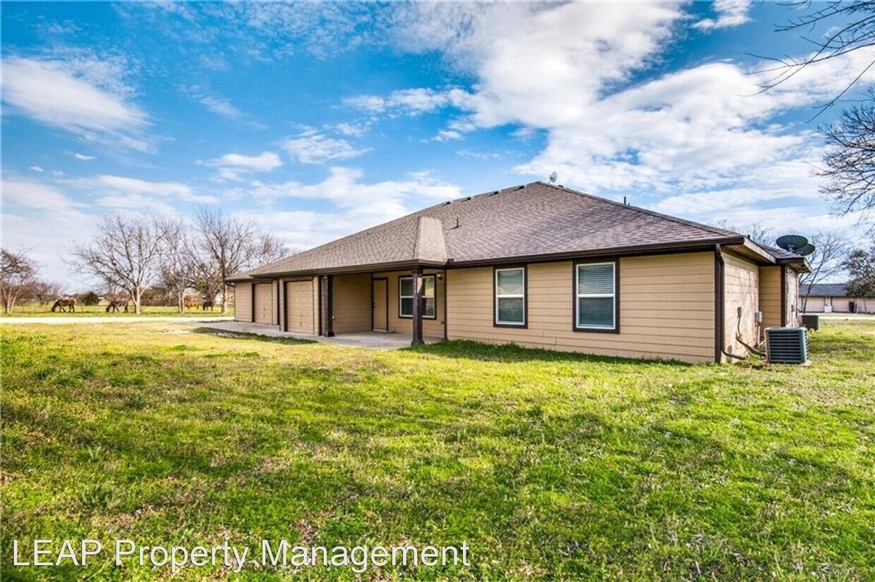 Primary Photo - 3 br, 2 bath House - 6450 Gregg Road