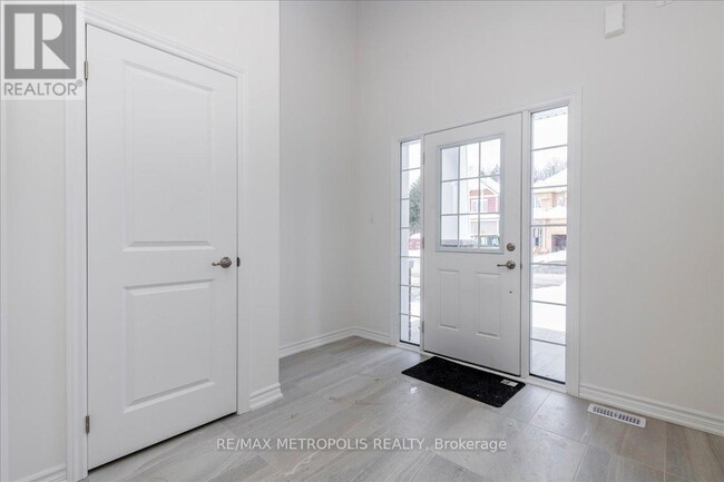 Building Photo - 370 McEachern Ln