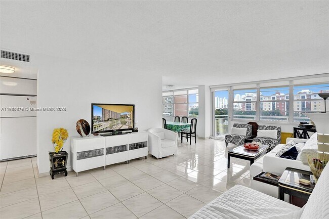 Foto del edificio - 251 174th St