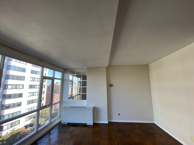 Building Photo - 1545 18th St NW