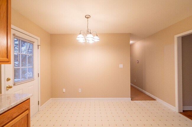 Foto del edificio - Charming 3 Bedroom, 2 Bathroom Home in Matthews!