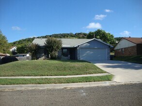 Building Photo - 2311 Whitney Dr