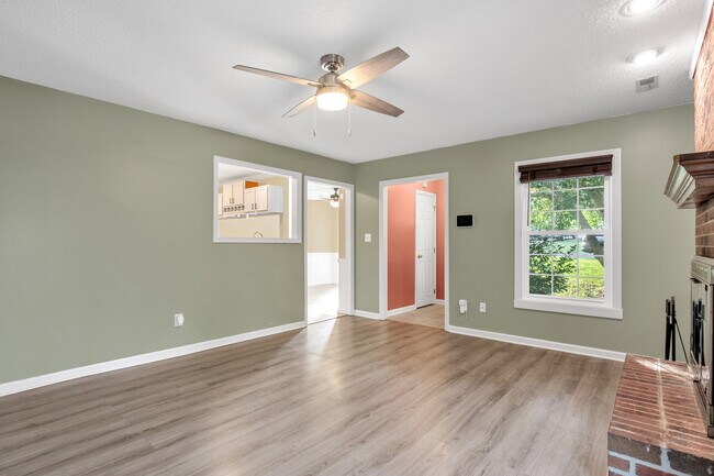 Building Photo - 130 Hickman Ct