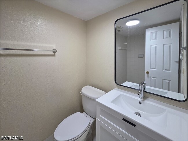 Foto del edificio - 4621 Bayshore Dr