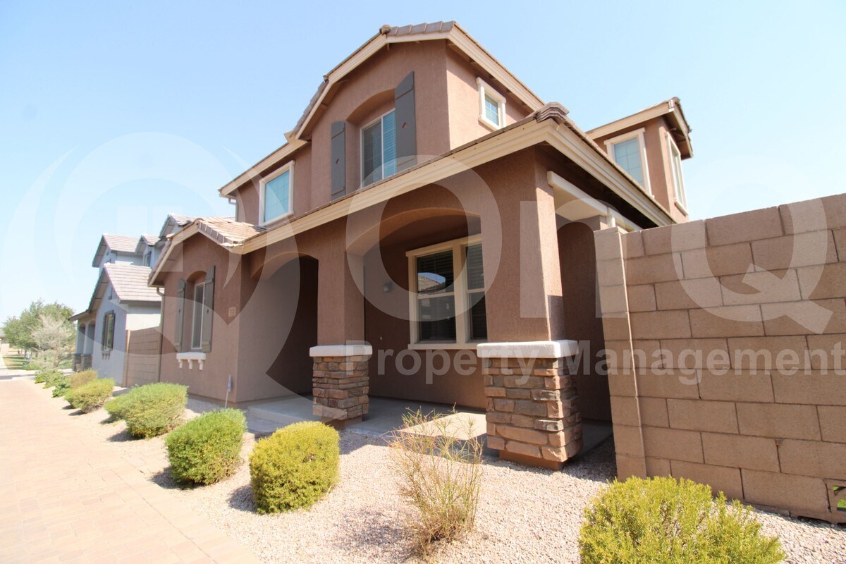 Foto principal - 222 N 56th Pl