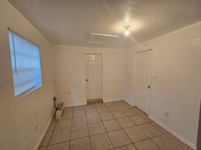 Foto del edificio - 2156 17th Ave S