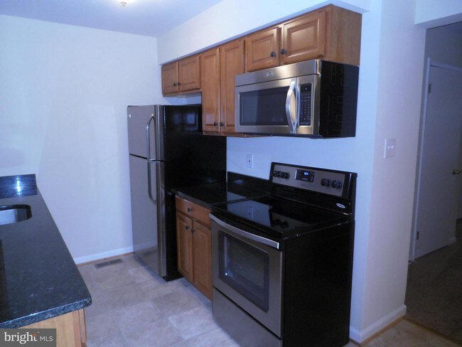 Building Photo - 11613 Summer Oak Dr