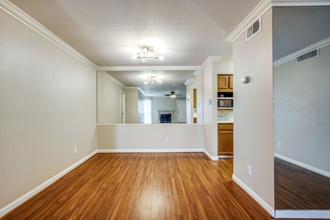 Foto del edificio - 8787 Brae Acres Rd